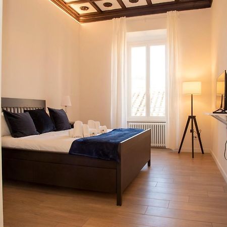 The Parliament - Exclusive Accommodation Roma Exterior foto